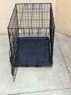 Metal Dog Crate with pull out tray