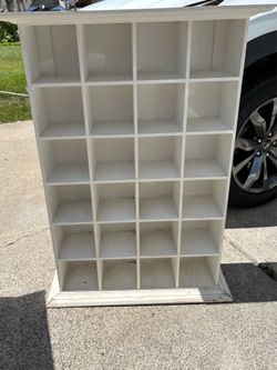 Knick knack shelf