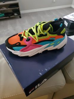FILA SZ 5.5 Y Gradeschool New