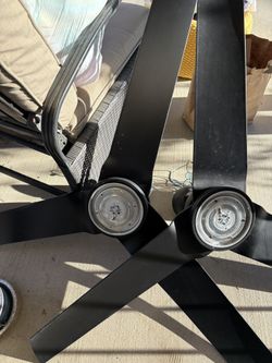 Ventiladores Para Patio en Muy Buenas Condiciones Tiene Todo Completo Control y sus Lamparas