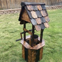 Wishing Well Yard Art