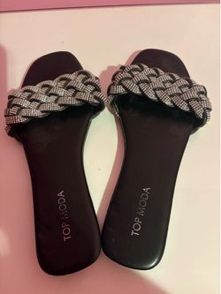 Women’s sandals