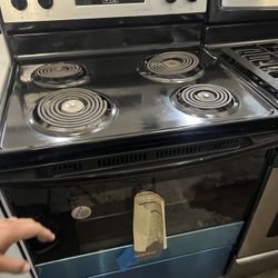 Amana Electric Stove 30”
