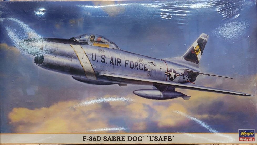 Hasegawa 1:72 Scale F-86D Sabre Dog 'USAFE'  Model Kit