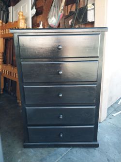 BLACK 5 DRAWERS DRESSER