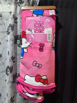 Hello Kitty Small Throw Blanket With Thick Fur