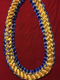 Graduation leis