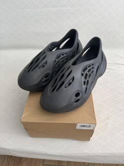 Yeezy Foam Runners Size 12 Used 