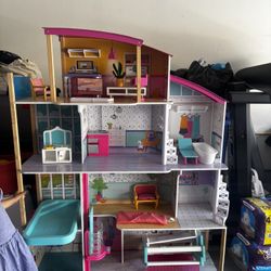 Free- Doll House 