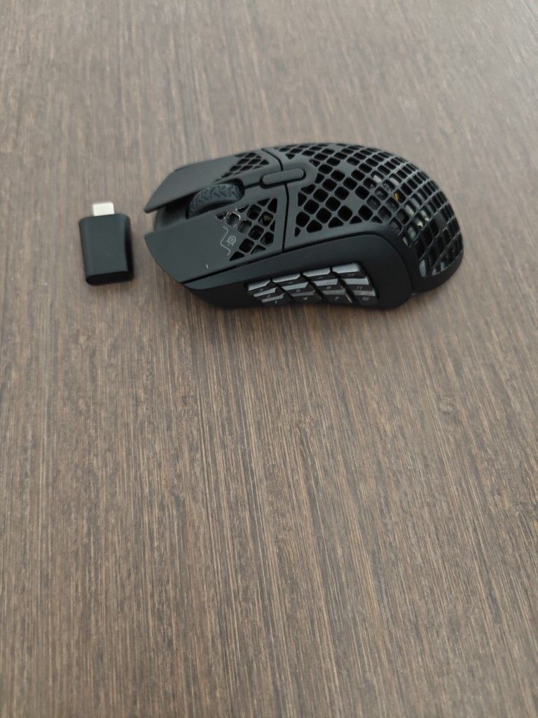 Steel Series Aerox 9