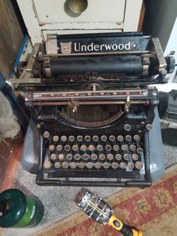 Underwood Typewriter