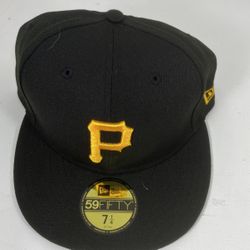 New era fitted hat 🧢 different teams and size available 42$ each