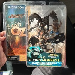 Twisted Land Of Oz Figure 