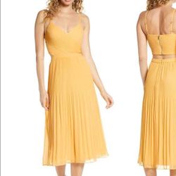 Ali & Jay NWT For The Gram Yellow Pleated MIDI Dress Large