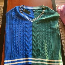 Women’s Sweater Vest (large)