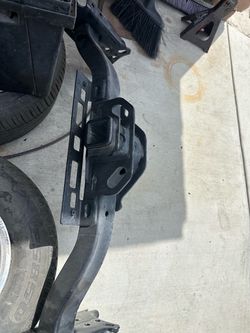 Toyota Tacoma tow hitch