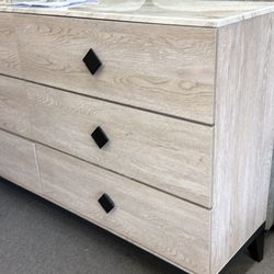 New Dresser With Marble Top / Free Delivery 