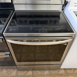 LG GLASS TOP STOVE STAINLESS STEEL “AIR FRYERS.