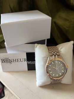 Bonheur West Watch