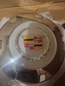 Cadillac weel center 4 piece