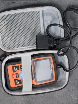 Foxwell NT301 OBD2 Scanner – Like New