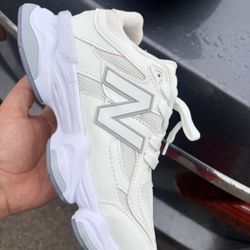 New Balance 9060 Size 7