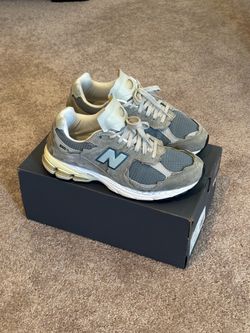 New Balance 2002R “Mineral Grey” 9M/10.5W