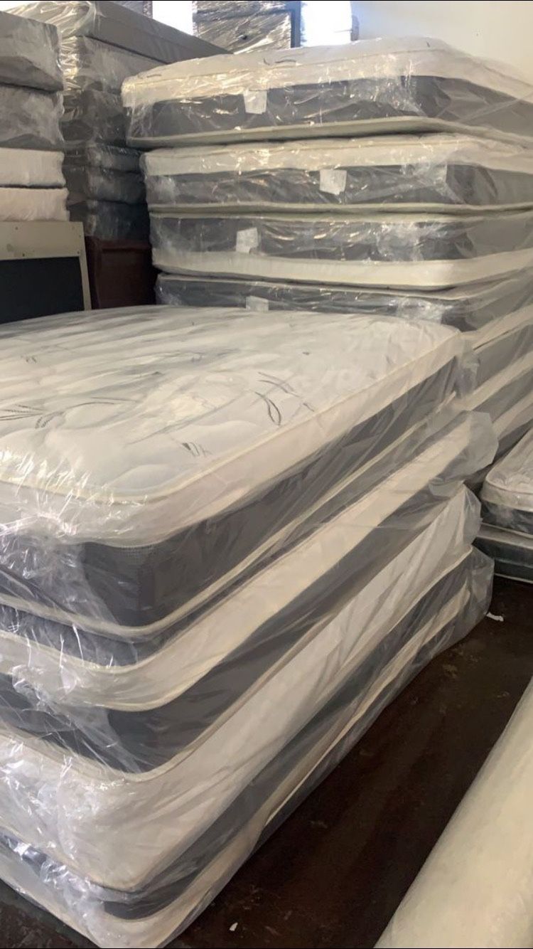 King Size Pillow Top Bamboo Brand Mattress New