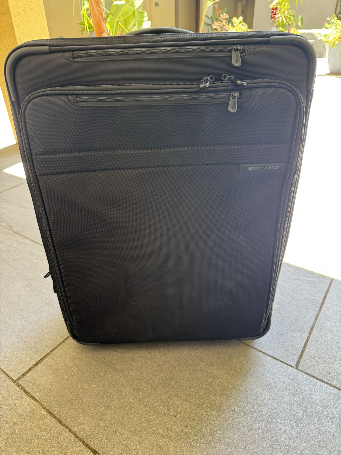 Briggs And Riley Large Expandable 2 Wheel Luggage