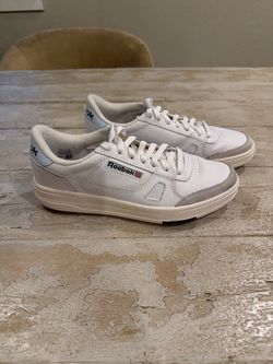 Reebok LT Court Sneakers, Like New - Men’s Size 9.5