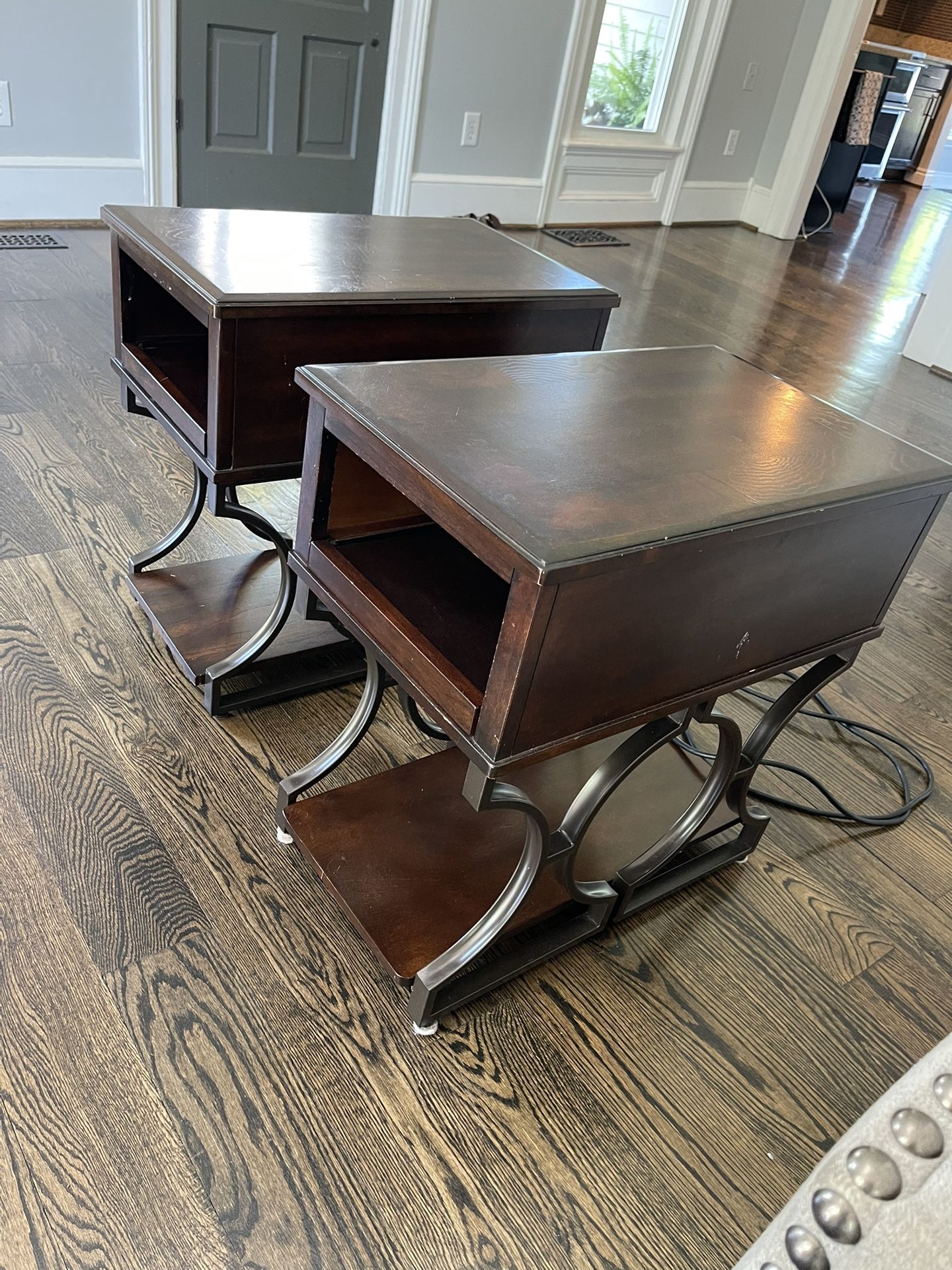 Sofa End Tables With Power, Set Of 2