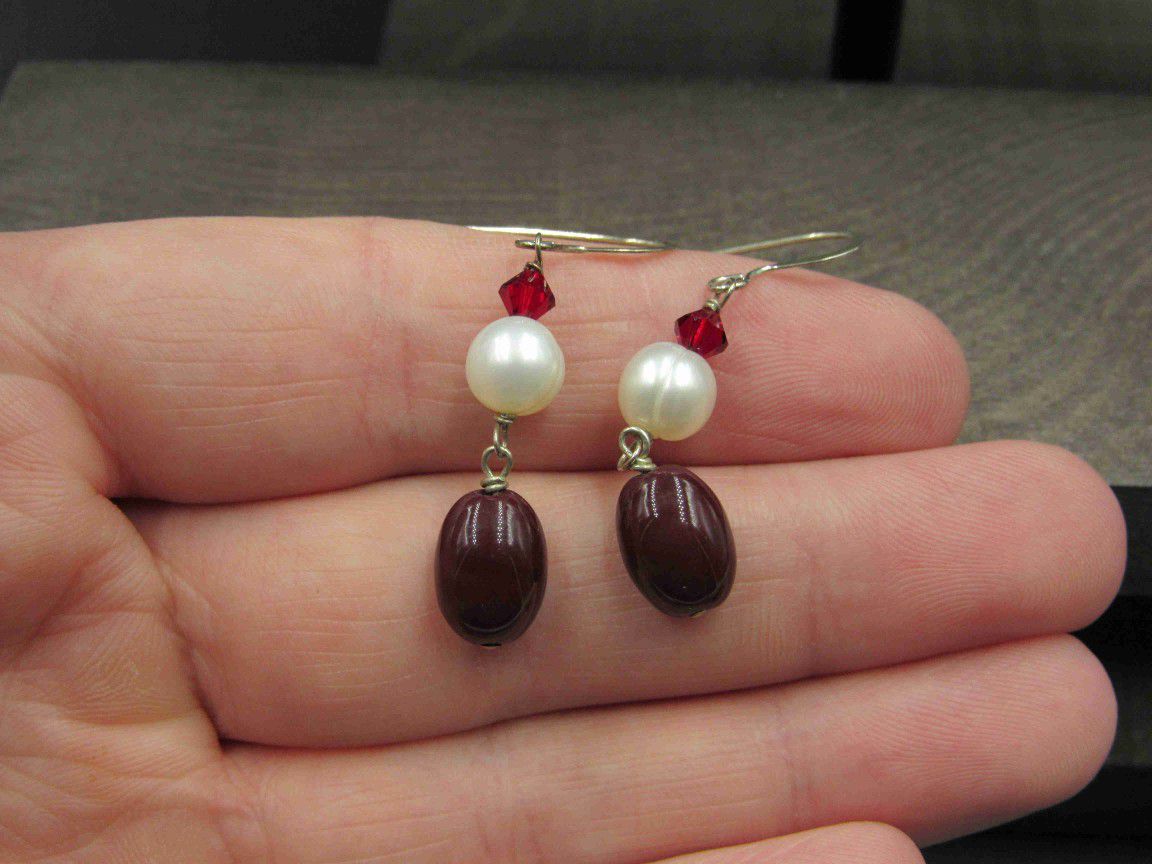 Sterling Silver White Pearl & Maroon Stone Earrings Vintage Wedding Engagement Anniversary Beautiful Everyday Minimalist Cute Sexy