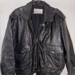 Men’s Medium Leather Jacket 