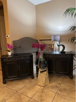 Queen Bedroom Set