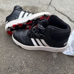 both nike and adidas for  40 size 4 and 6