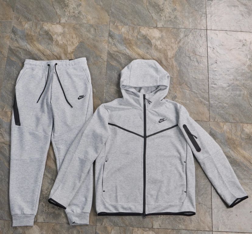 Grey Nike Tech Fleece Set