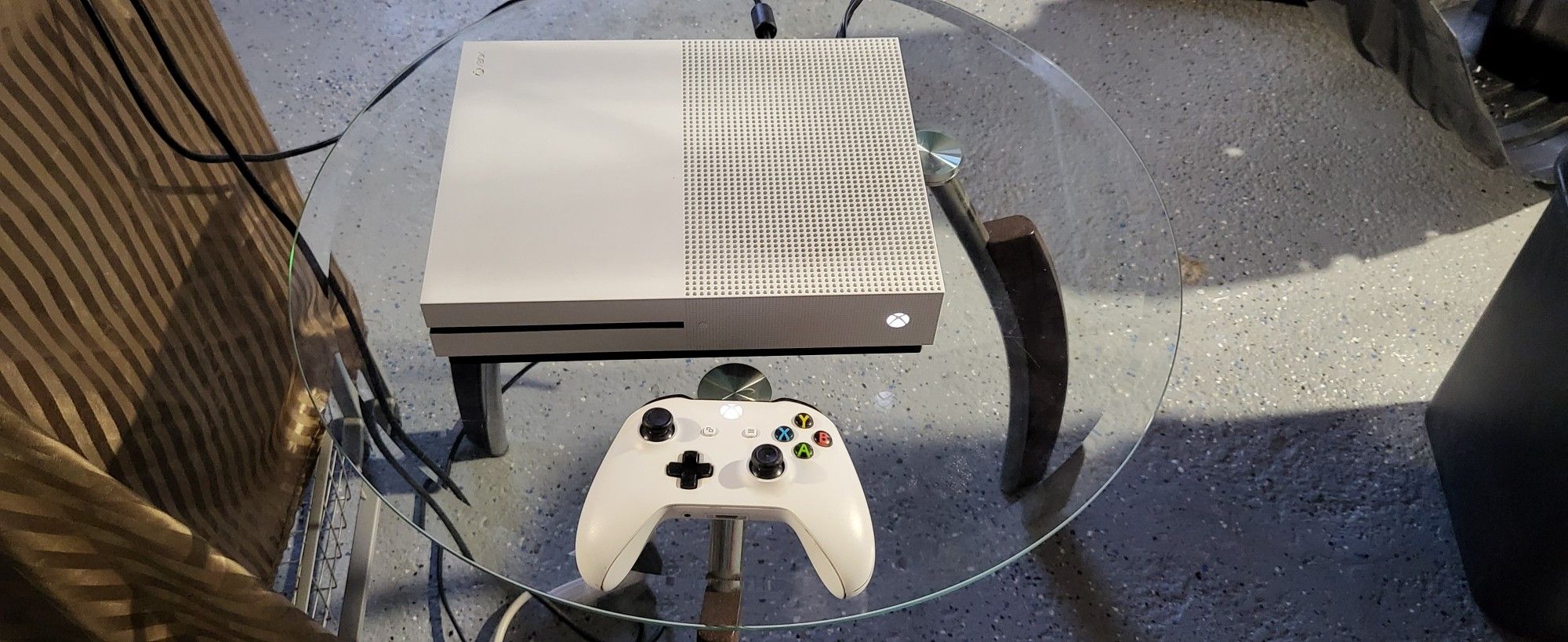 Xbox One S