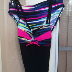 BRAND NEW GIRLS SIZE L(10-12) TWO-PIECE BATHING SUIT