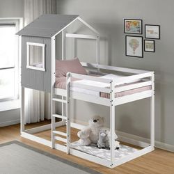 Bunkbed Twin Over Twin Treehouse Like New