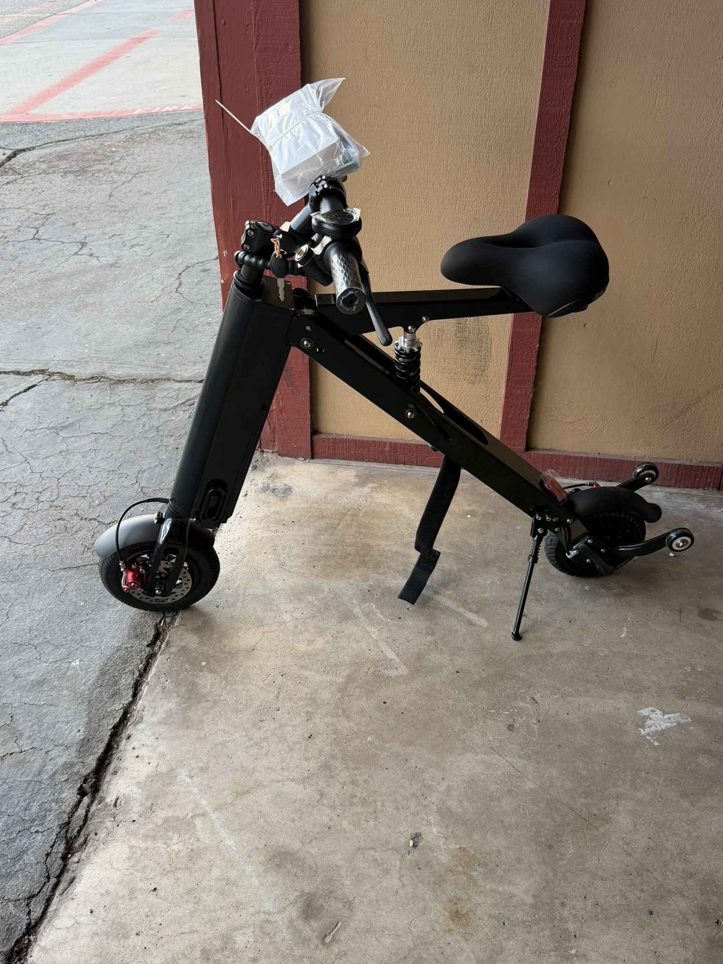 E-bike.   Brand New Never Used 