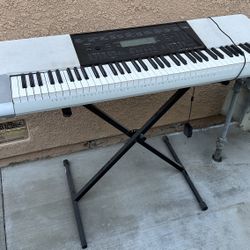 Casio electronic keyboard Effect-220