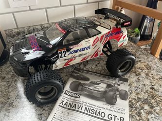 Rare Kyosho Nissan GTR Nitro RC Car