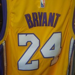 Brand New 2016 Nike Swingman Wish Size 48 Sewn Stitched Kobe Bryant LA  Lakers Los Angeles Basketball Jersey Yellow Purple NBA for Sale in Seffner,  FL - OfferUp