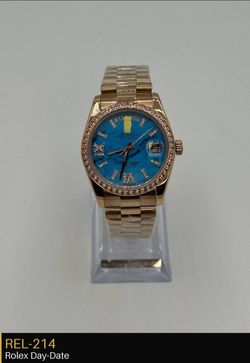 Hermoso reloj para damas y caballeros