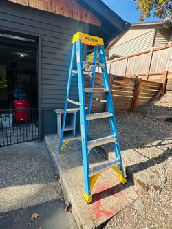 New 6’ Fiberglass Werner Ladder 250 lbs