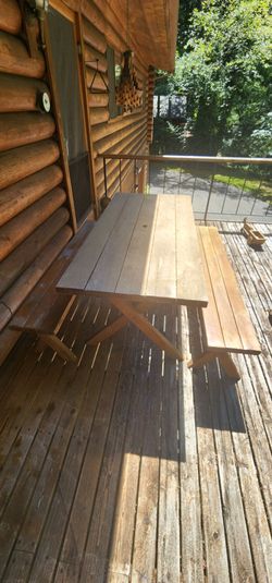 Picnic Table w/ Benches