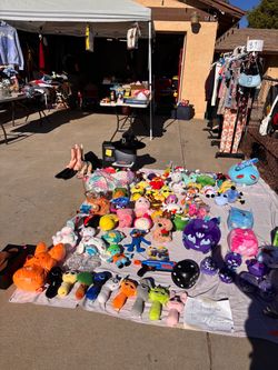 YARD SALE