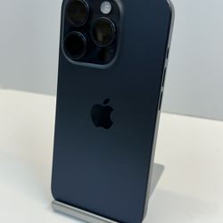 Apple iPhone 15 PRO 256gb. ( Fully Unlocked )