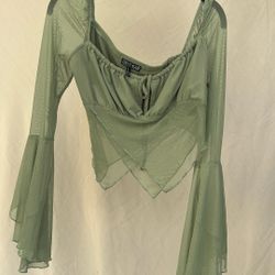 Green Mesh top long sleeve Size Large