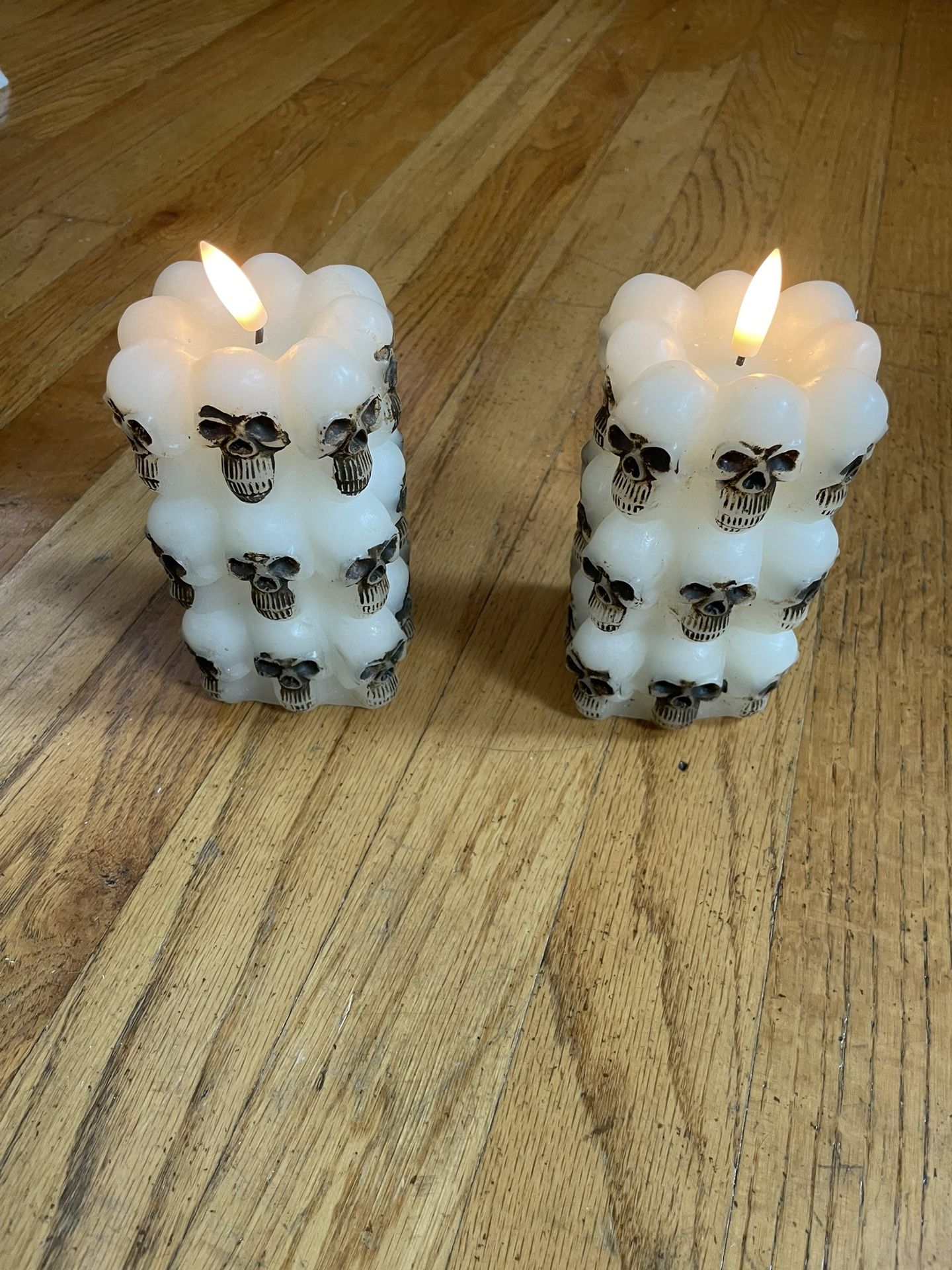 Set Of 2 Skull LED Candles